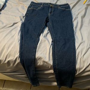 Forever 21 skinny jeans .